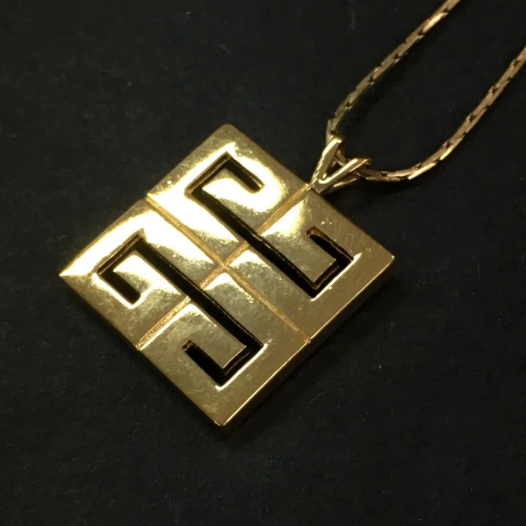 Givenchy Gg Logo Gold Tone Pendant Necklace Authentic Preloved 179$